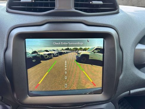 Used 2022 Jeep Renegade Trailhawk w/ Sun/Sound Group AWD/4WD image 20
