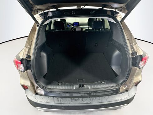 Used 2021 Ford Escape SEL w/ Technology Package FWD image 27