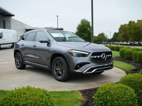 Used 2026 Mercedes-Benz GLA 250 4MATIC image 10