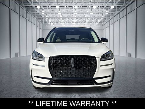Used 2023 Lincoln Corsair Reserve w/ Equipment Group 202A FWD image 2