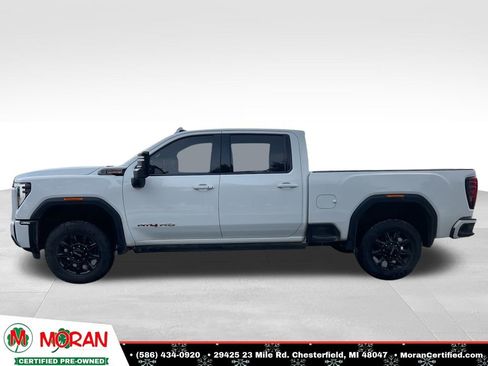 Used 2024 GMC Sierra 2500 AT4 w/ AT4 Preferred Package image 3