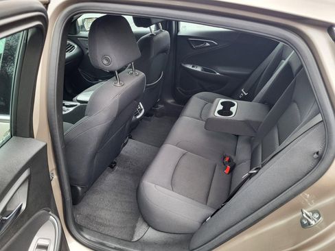 Used 2025 Chevrolet Malibu LT image 13
