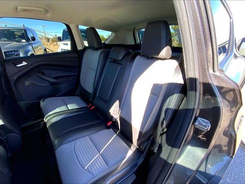 Used 2018 Ford Escape SE w/ Ford Safe & Smart Package image 19