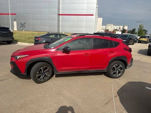 Used 2024 Subaru Crosstrek 2.0i Premium AWD/4WD image 5