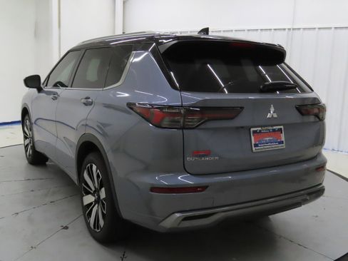 New 2025 Mitsubishi Outlander SEL image 5