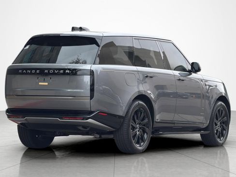 Used 2025 Land Rover Range Rover SE AWD/4WD image 5