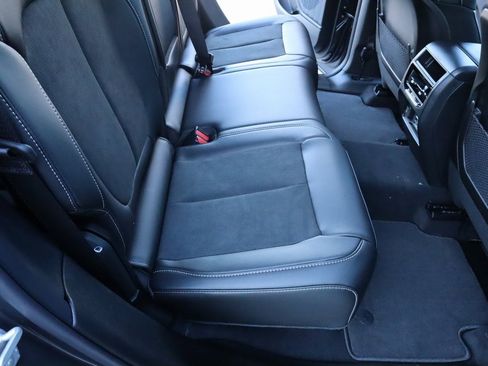 New 2025 Jeep Grand Cherokee Altitude image 14