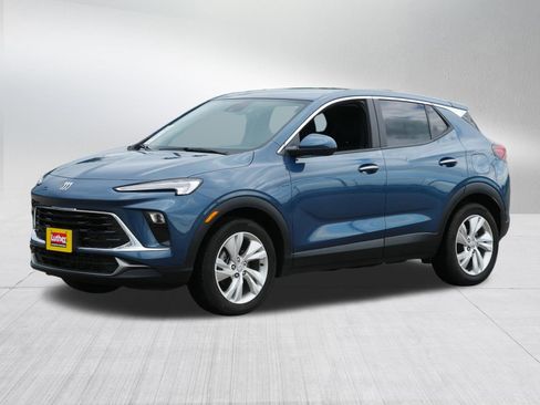 Used 2024 Buick Encore GX Preferred FWD image 3