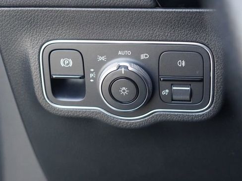 Used 2022 Mercedes-Benz GLA 35 AMG 4MATIC image 19