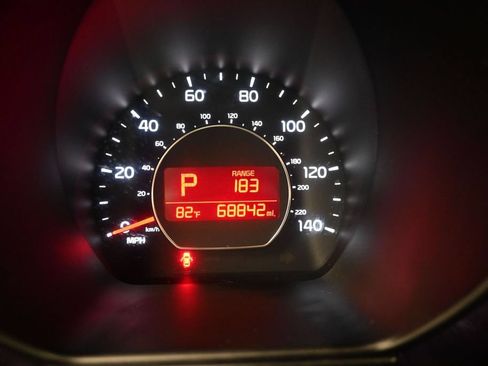 Used 2014 Kia Soul FWD image 9