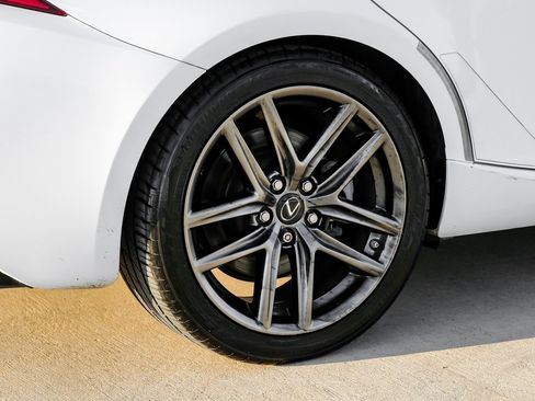 Used 2017 Lexus IS 200t F Sport image 59