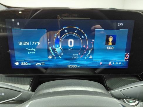 Used 2026 Chevrolet Equinox LT AWD/4WD image 24