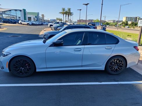 Used 2025 BMW M340i xDrive w/ Premium Package AWD/4WD image 4