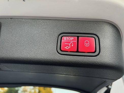 Used 2014 Mercedes-Benz ML 350 2WD image 31