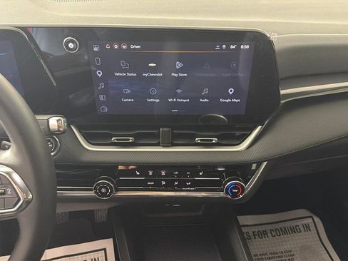 Certified 2026 Chevrolet Equinox LT FWD image 22