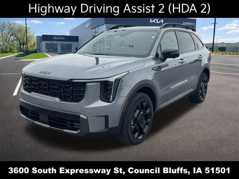 Used 2025 Kia Sorento SX AWD/4WD image 8