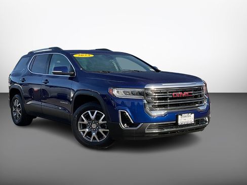Used 2023 GMC Acadia SLT image 1