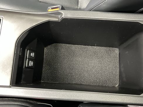Used 2021 Toyota Camry XLE w/ Navigation Package AWD/4WD image 27
