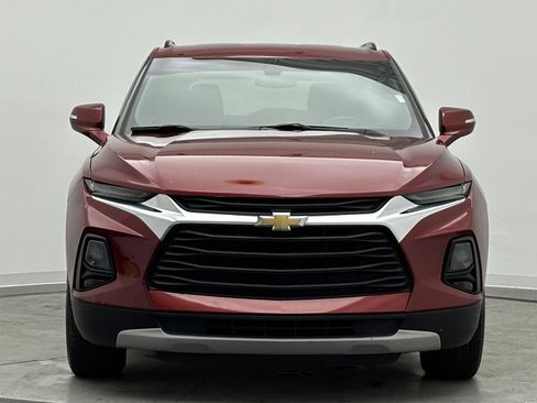 Used 2019 Chevrolet Blazer LT image 2