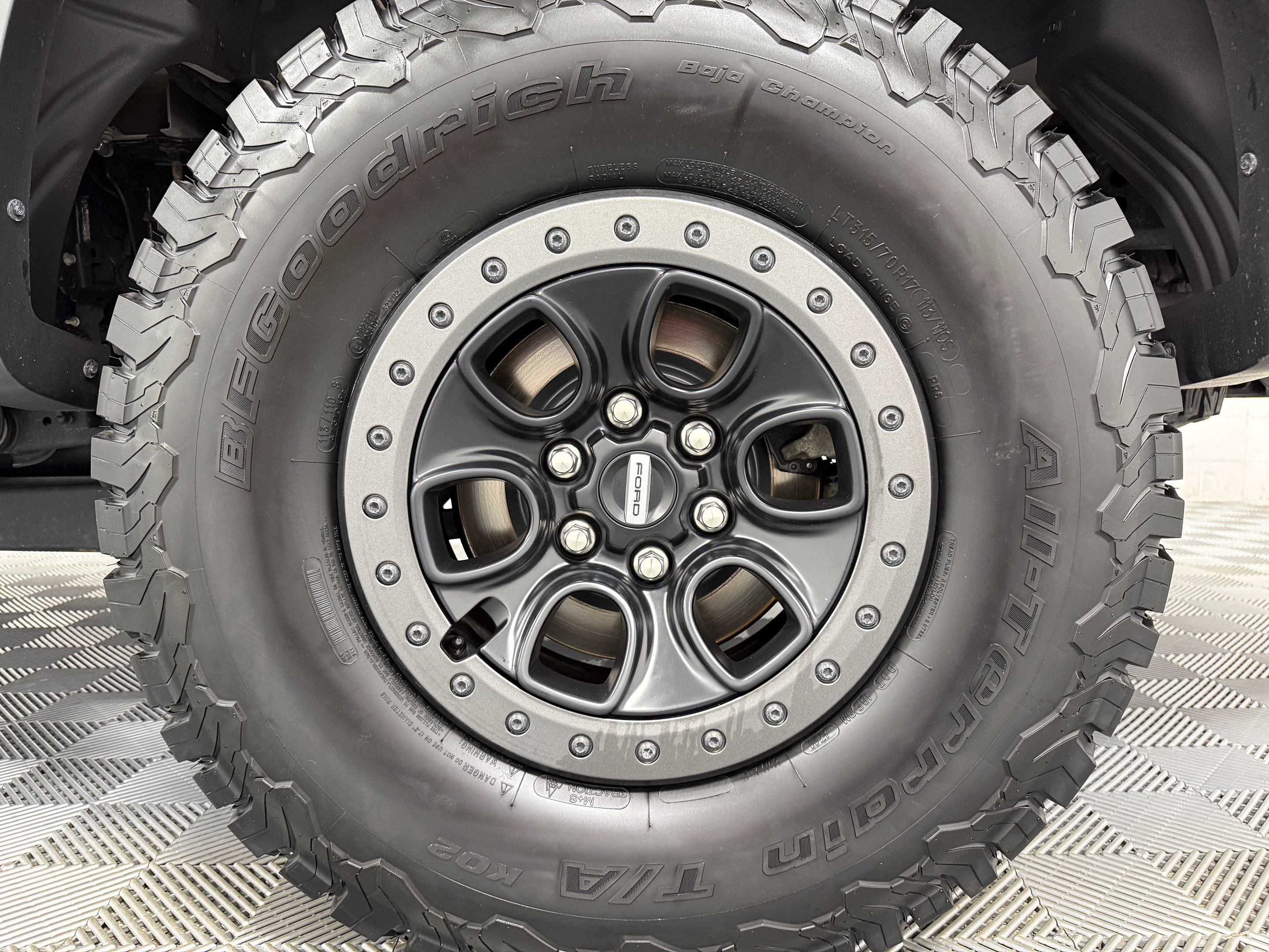 Used 2023 Ford F150 Raptor w/ Raptor Carbon Fibre Package AWD/4WD image 46