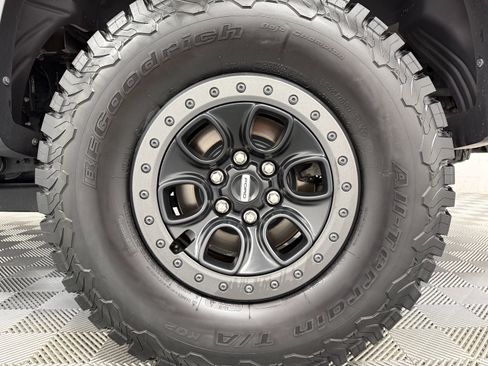 Used 2023 Ford F150 Raptor w/ Raptor Carbon Fibre Package AWD/4WD image 46