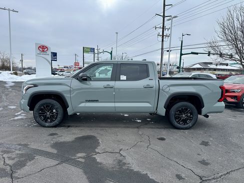 New 2026 Toyota Tundra SR5 image 8