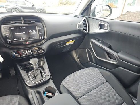 New 2025 Kia Soul LX image 24