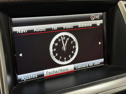 Used 2015 Mercedes-Benz GL 320 GL 350 BlueTEC AWD 4MATIC 4dr image 95