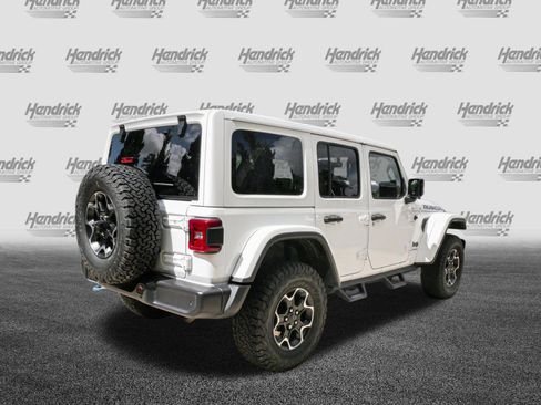 Used 2022 Jeep Wrangler Unlimited Rubicon 4xe w/ Cold Weather Group AWD/4WD image 10