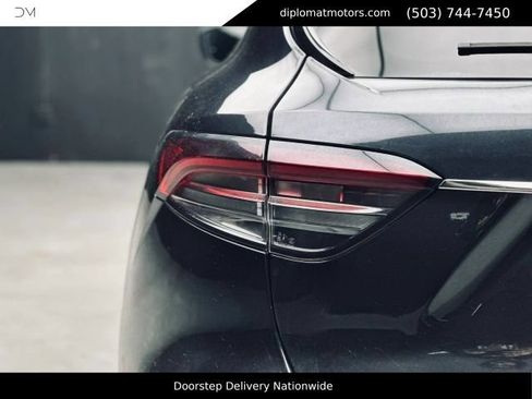 Used 2022 Maserati Levante GT AWD/4WD image 15