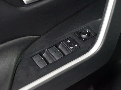 Certified 2022 Toyota RAV4 XLE Premium AWD/4WD image 30