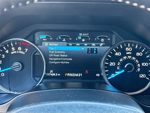 Used 2017 Ford F150 Lariat w/ Equipment Group 502A Luxury image 12