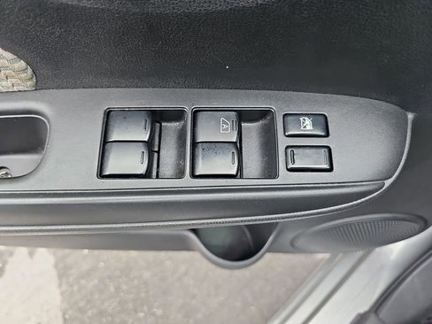 Used 2014 Nissan Versa Note SV FWD image 30