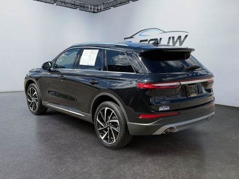 Used 2023 Lincoln Corsair Reserve AWD/4WD image 5