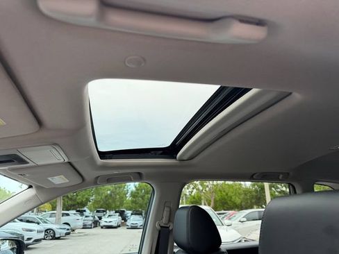 Used 2025 Honda CR-V EX-L image 22