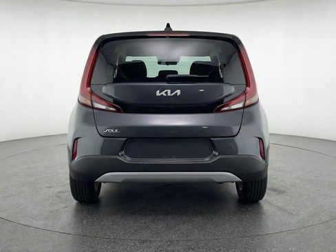 Used 2025 Kia Soul LX w/ LX Technology Package FWD image 7