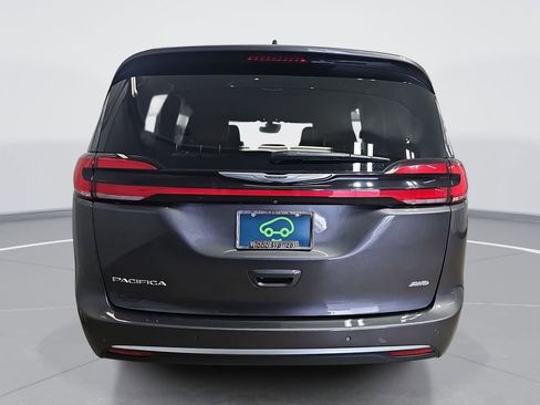 Used 2021 Chrysler Pacifica Pinnacle AWD/4WD image 5