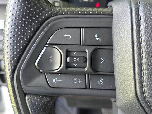 Used 2025 Toyota Tacoma SR5 RWD image 22
