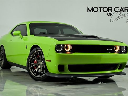 Used 2015 Dodge Challenger SRT Hellcat RWD image 1