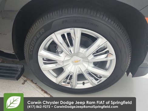 Used 2023 Chevrolet Tahoe High Country AWD/4WD image 33