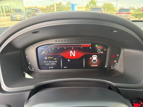 Used 2025 Honda Civic Type R image 19