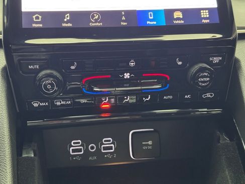 Used 2022 Jeep Grand Cherokee L Limited image 32