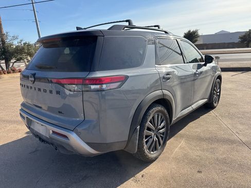 Used 2022 Nissan Pathfinder SL w/ SL Premium Package image 7