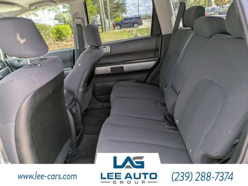 Used 2004 Mitsubishi Endeavor LS image 10