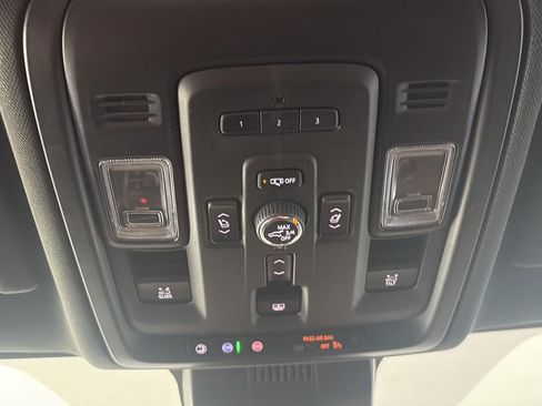 Used 2023 Chevrolet Tahoe High Country AWD/4WD image 22