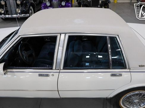 Used 1989 Chevrolet Caprice Classic Brougham image 15