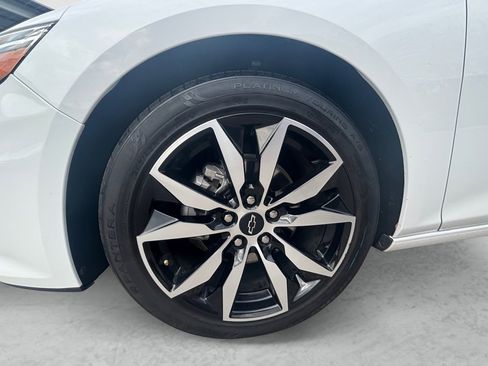 Used 2025 Chevrolet Malibu RS image 28