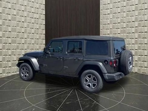 Certified 2022 Jeep Wrangler Unlimited Sport AWD/4WD image 8
