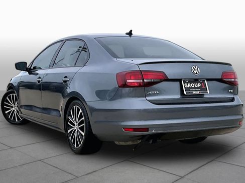 Used 2016 Volkswagen Jetta Sport w/ Lighting Package FWD image 12