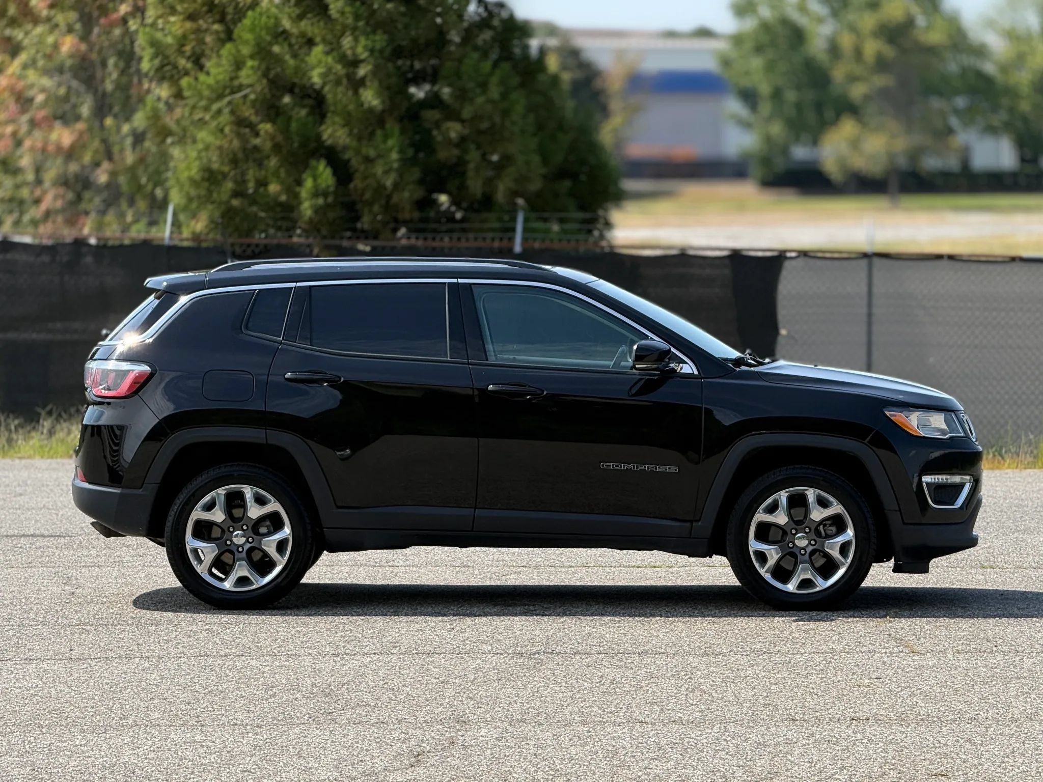 Used 2019 Jeep Compass Limited AWD/4WD image 7